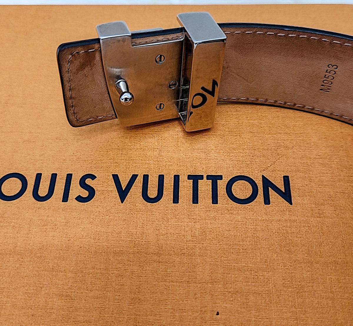 Louis Vuitton Womens Ceinture Initial 30mm Black Epi Leather Belt, Size 80  / 32