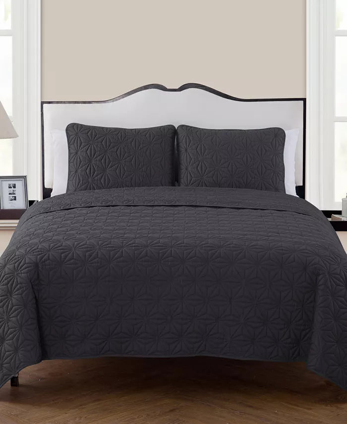 VCNY Home Kaleidoscope 3-Piece Grey Geometric Quilt Set  King