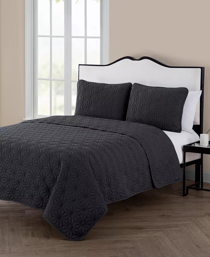 VCNY Home Kaleidoscope 3-Piece Grey Geometric Quilt Set  King