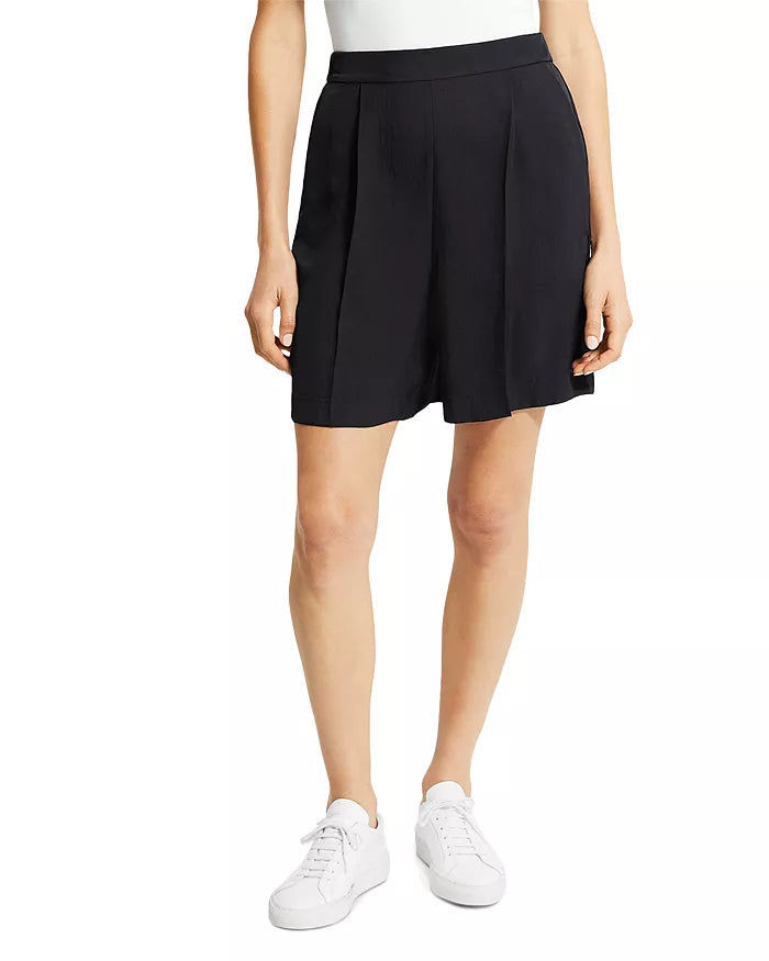 Theory Pleated Pull-on Shorts