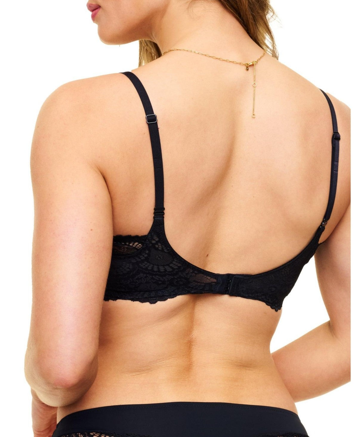 Adore Me Womens Jainey Contour Plunge Bra