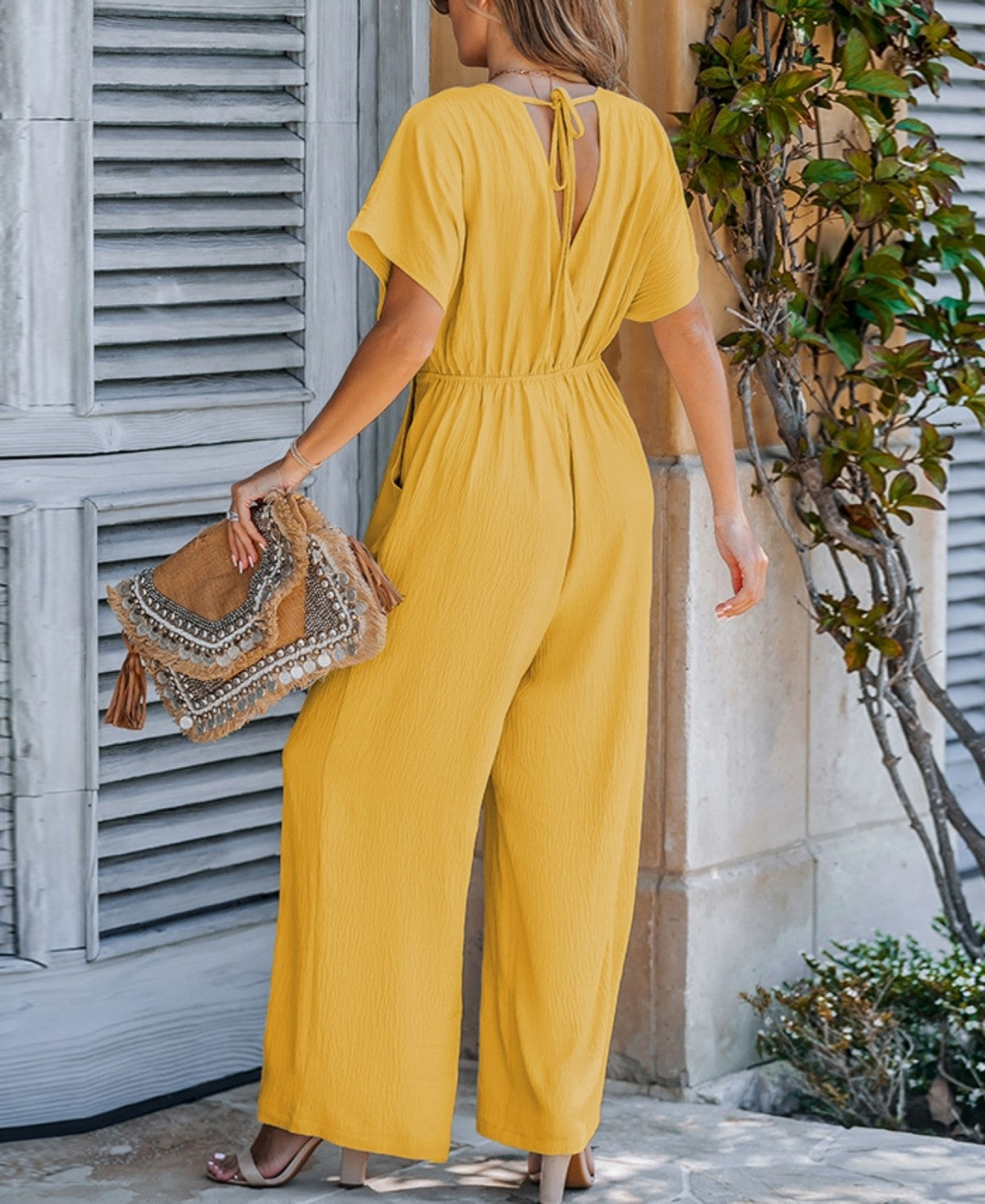 Cupshe Womens V-Neck Short Sleeve Straight Leg Jumpsuit