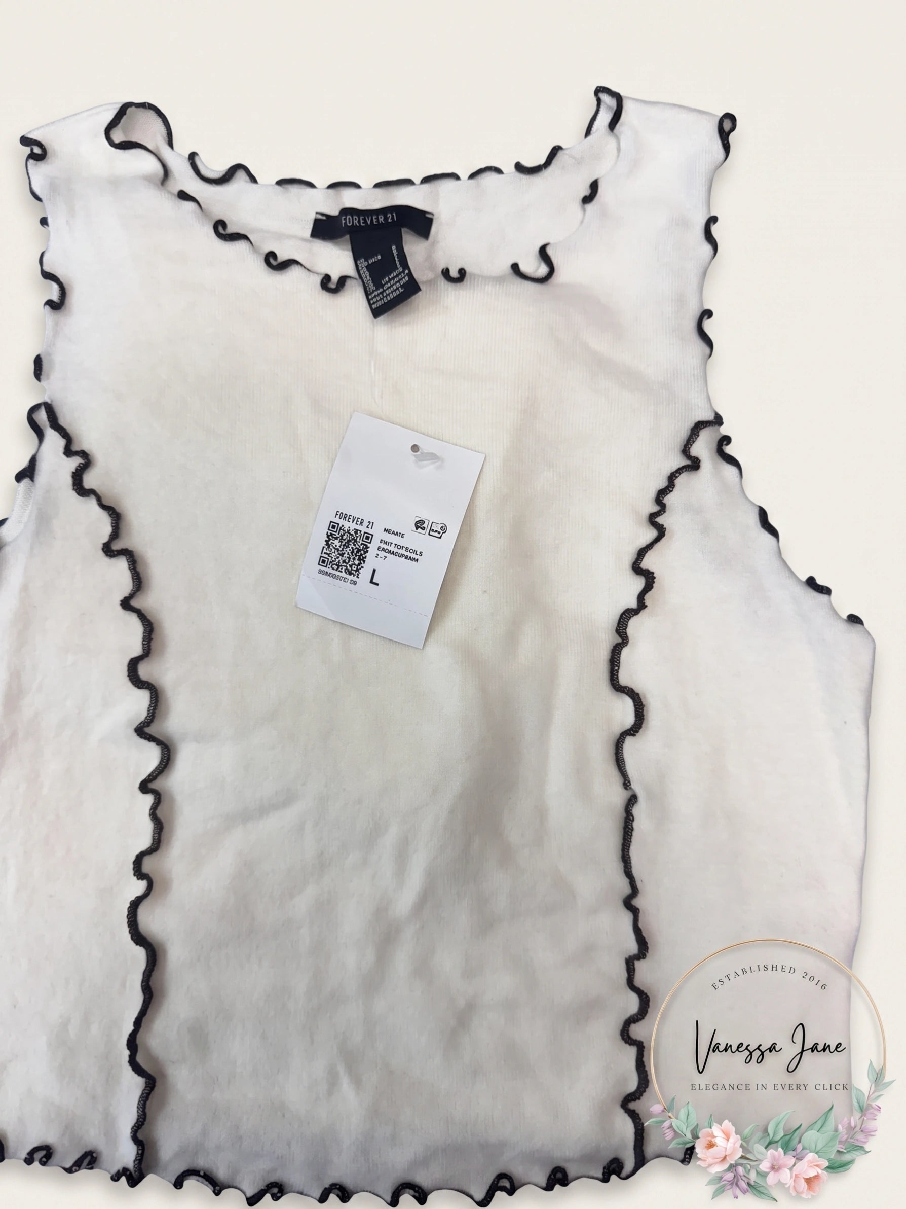 Forever 21 cream knit sleeveless crop top , Size Large