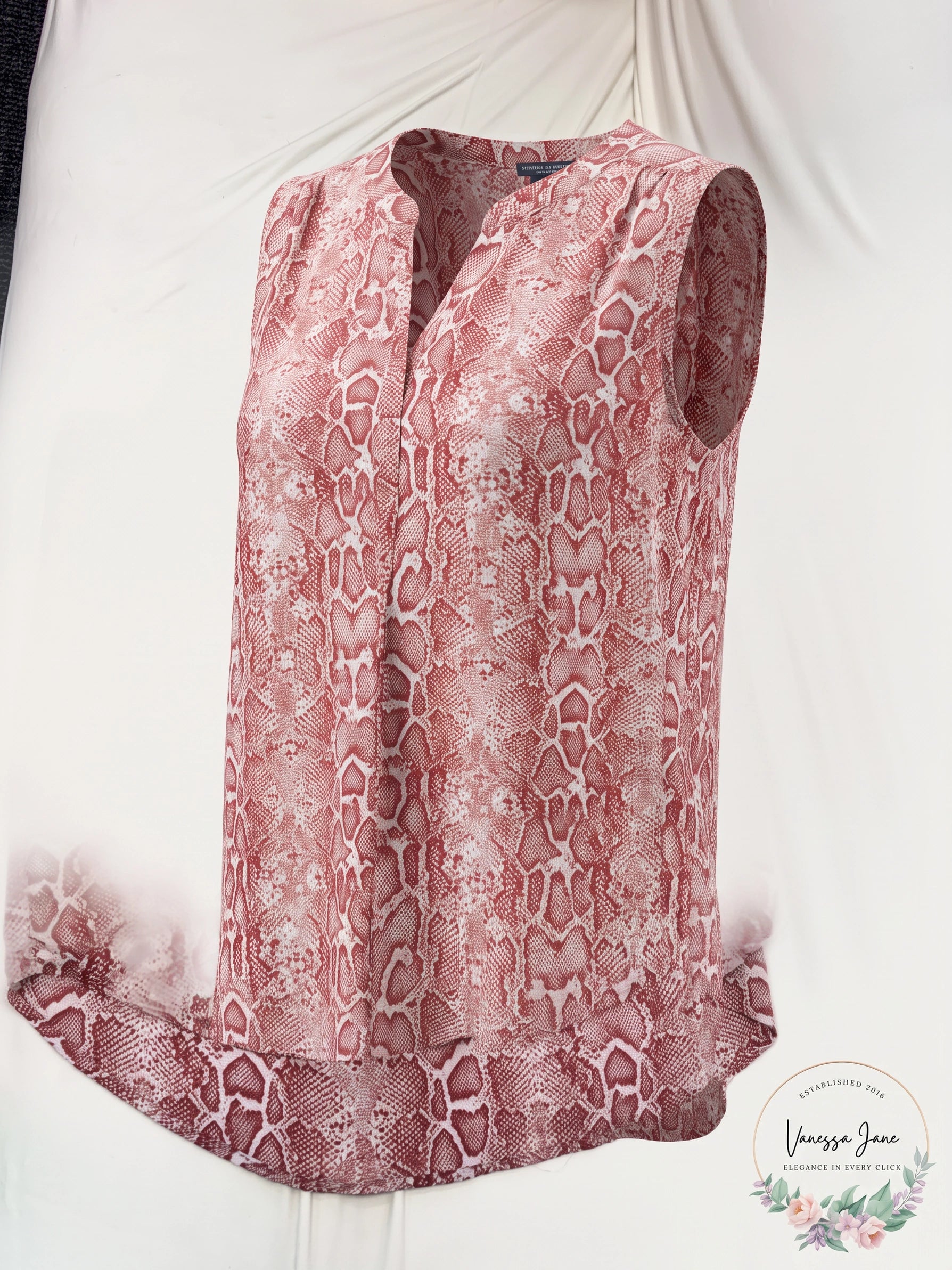 Chelsea and Theodre womens pink snake skin print sleeveless blouse top, X