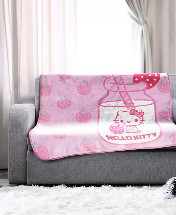 HELLO KITTY Jay Franco Strawberry Milk Silk Touch Throw, 60 x 46