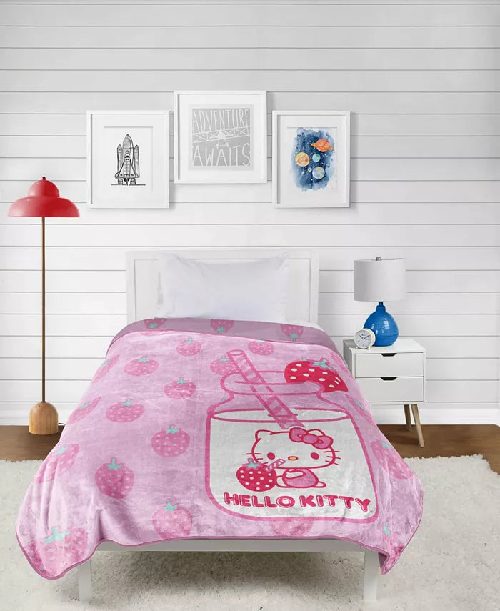 HELLO KITTY Jay Franco Strawberry Milk Silk Touch Throw, 60 x 46