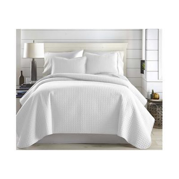 Southshore Fine Linens Oversized Lightweight 3-piece Quilt and Sham Set