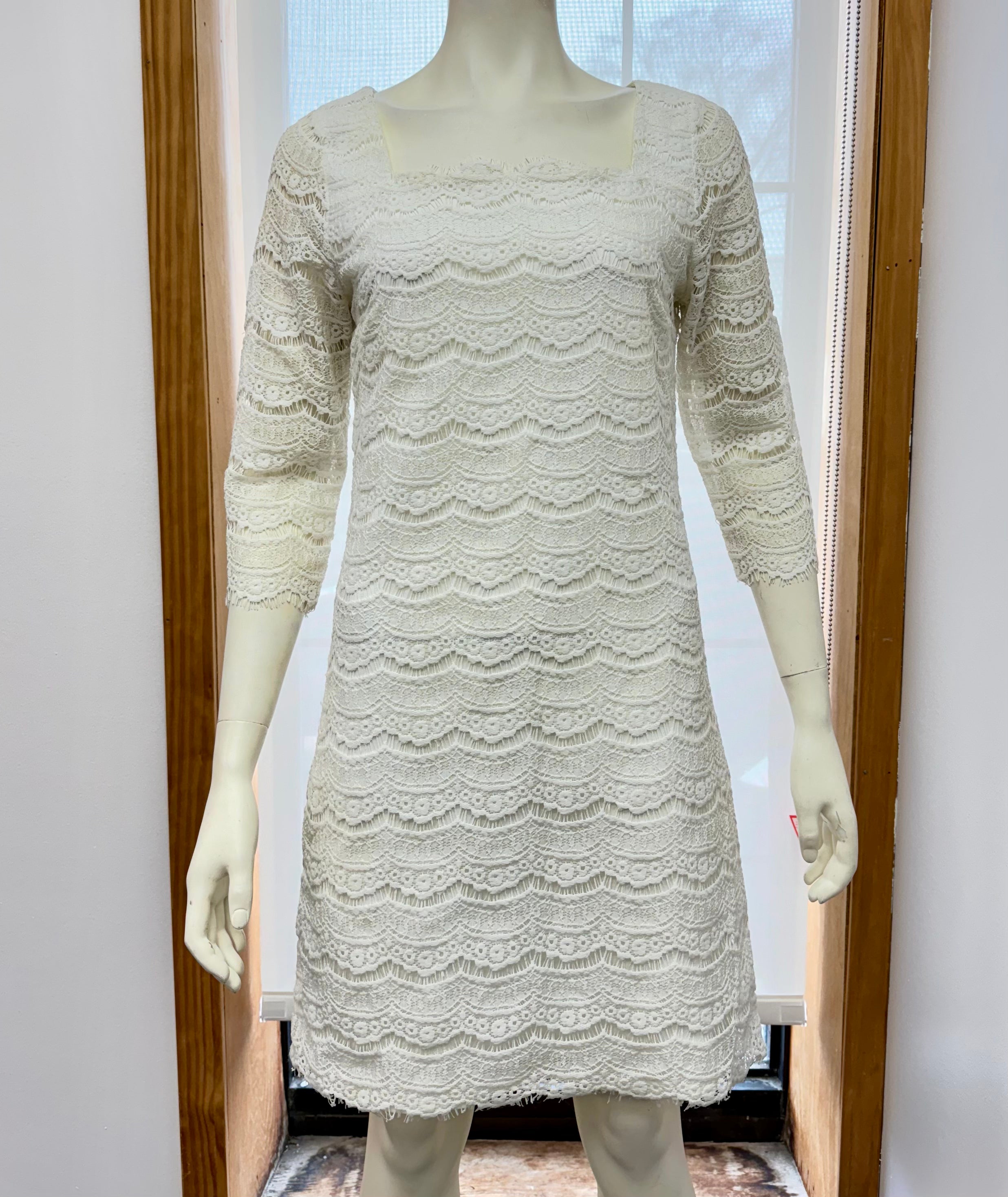 White House Black Market Lace Shift Dress, Size Medium