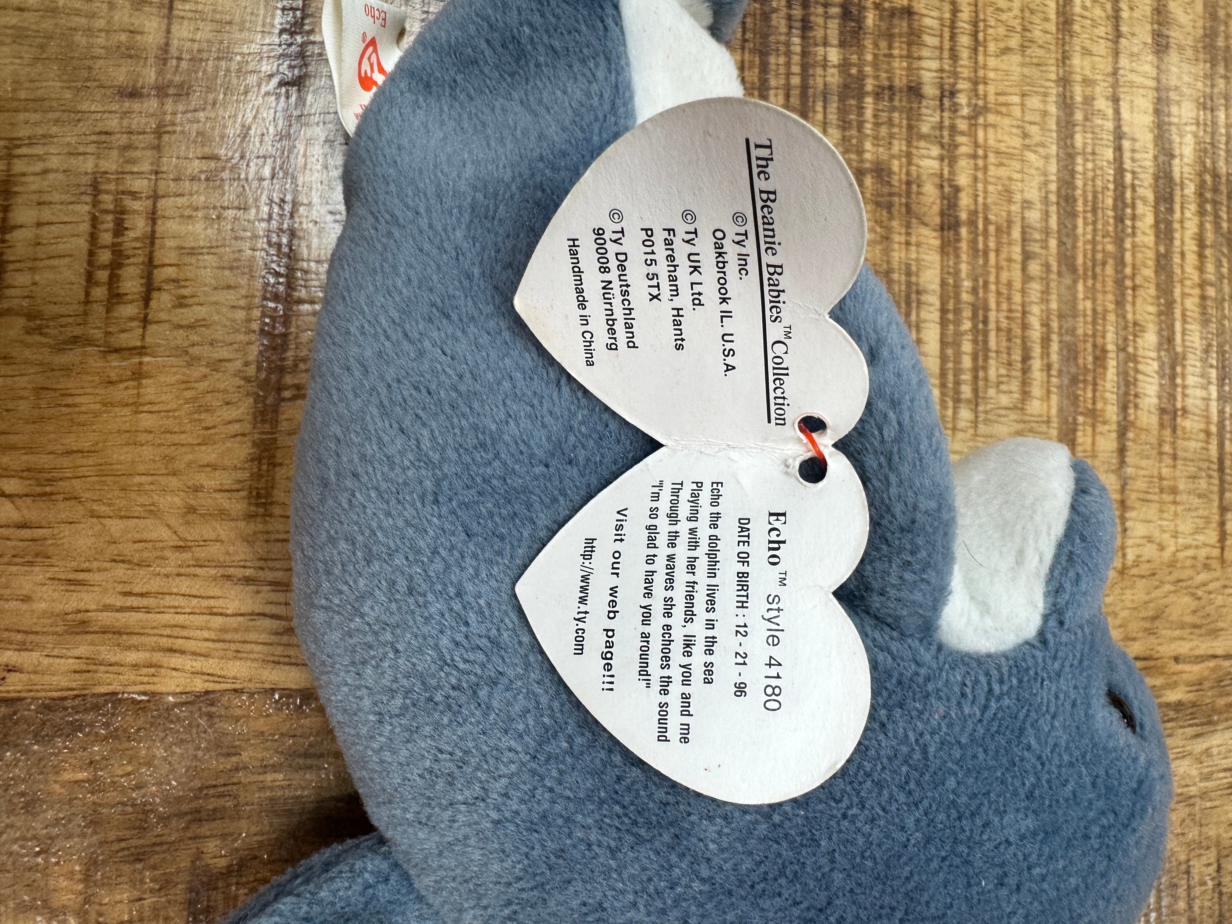 Ty Beanie Baby – Echo the Dolphin, Very Rare With Errors – Vanessa