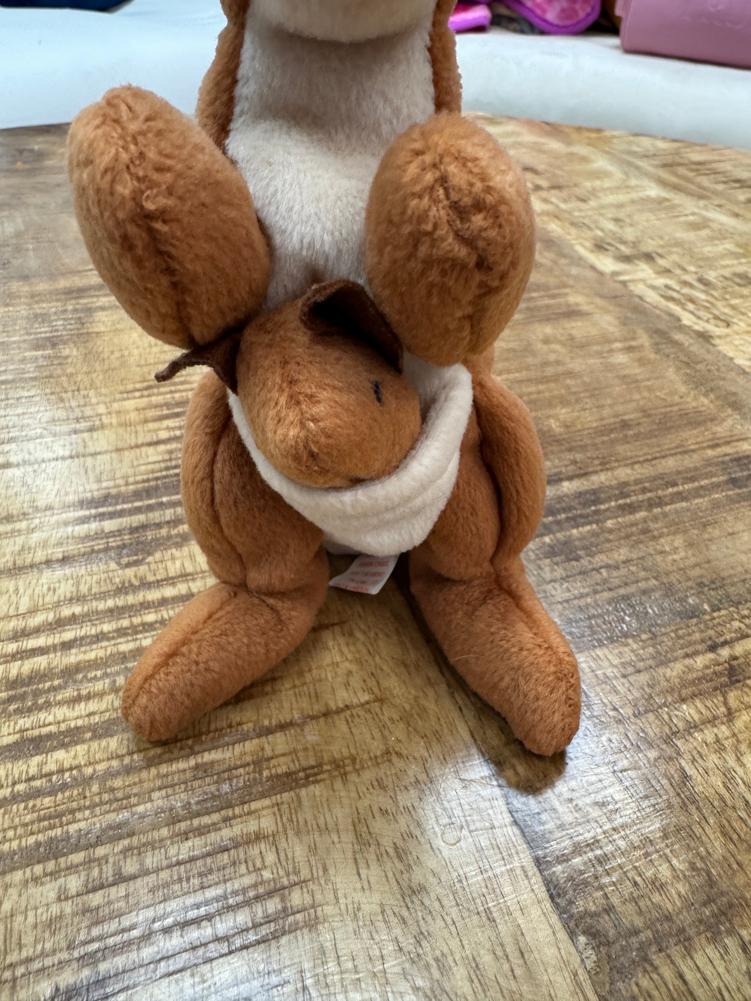 Ty Beanie Babies Pouch the Kangaroo, 1996