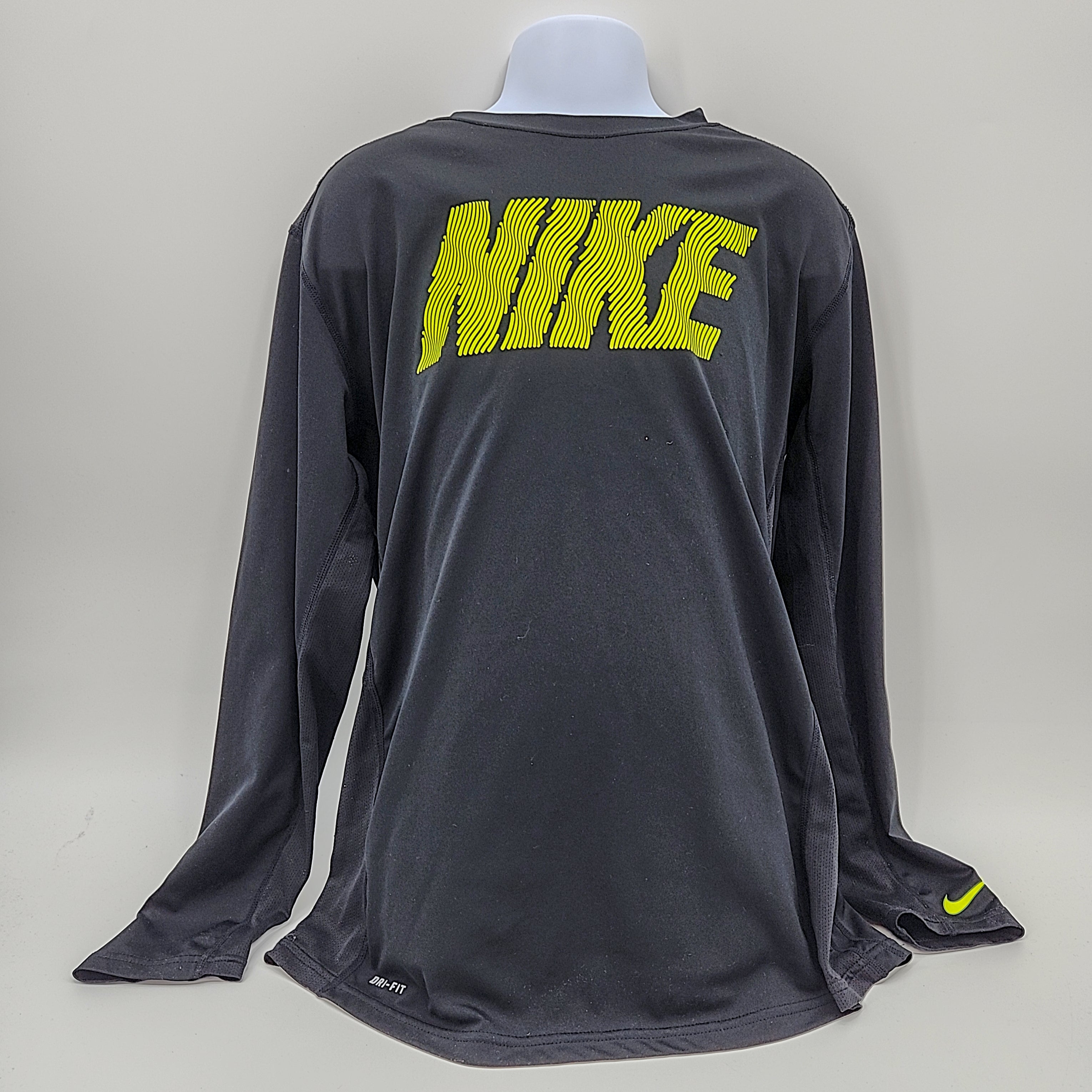 Nike Pro Dri-FIT Big Kids Boys Long-Sleeve Top, XL