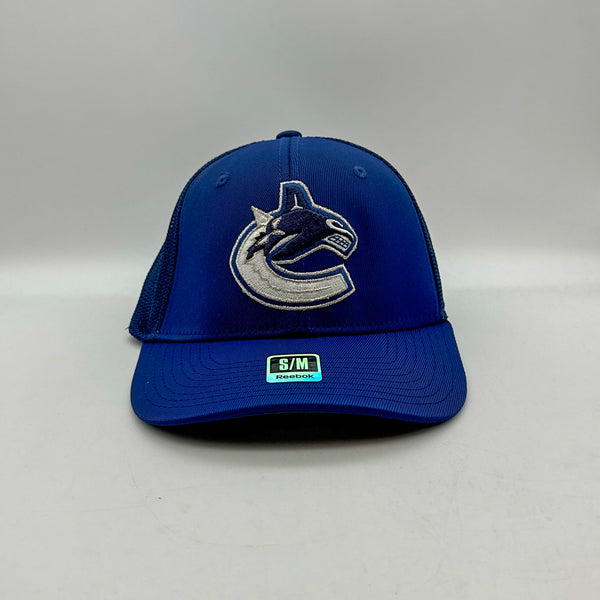 NHL Vancouver Canucks Men's SP17 Trucker Structured Flex Cap, Blue, Small/Medium