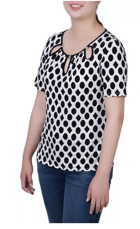 Ny Collection Plus Size Short Sleeve with Ring Details Top, 2X - Circles and Diamonds