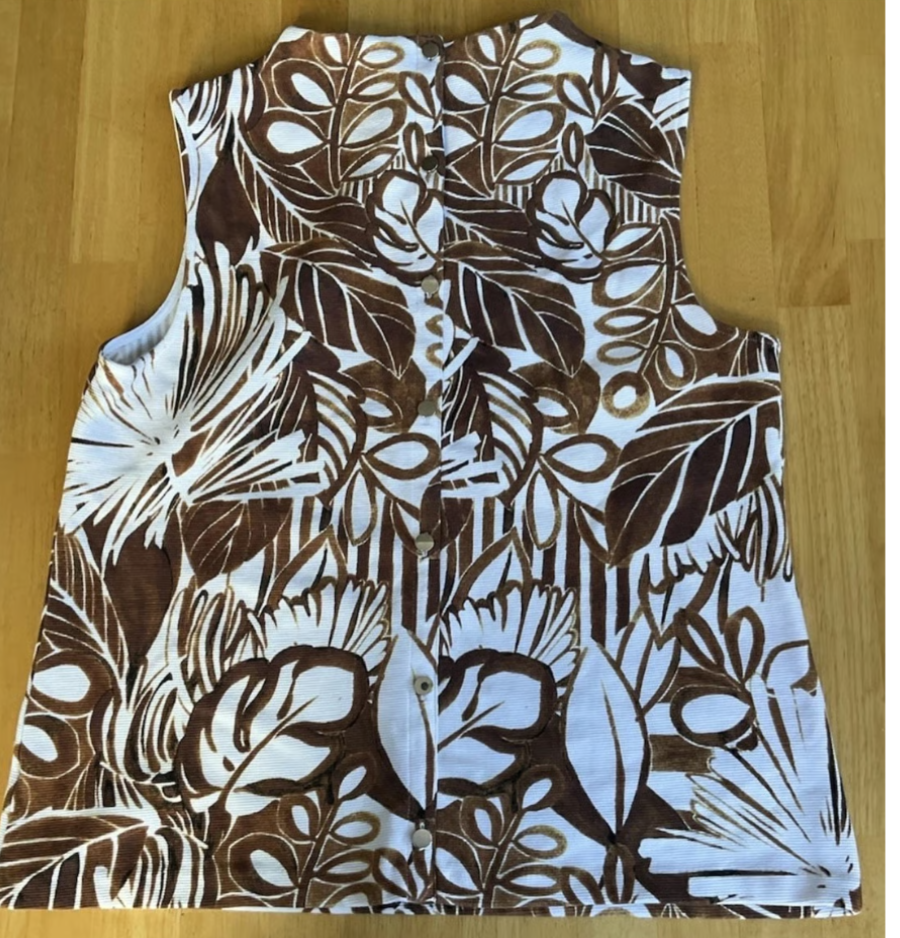 Talbots Funnel Neck Sleeveless Knit Top in Woman’s size Small