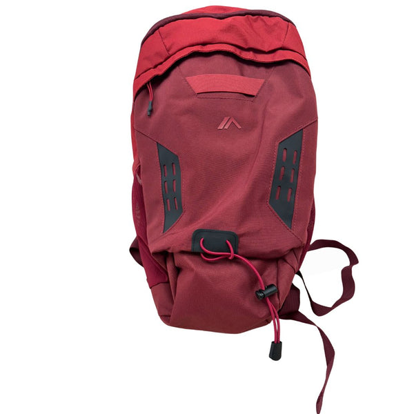 Quest Adrift 18L Hydration Pack red