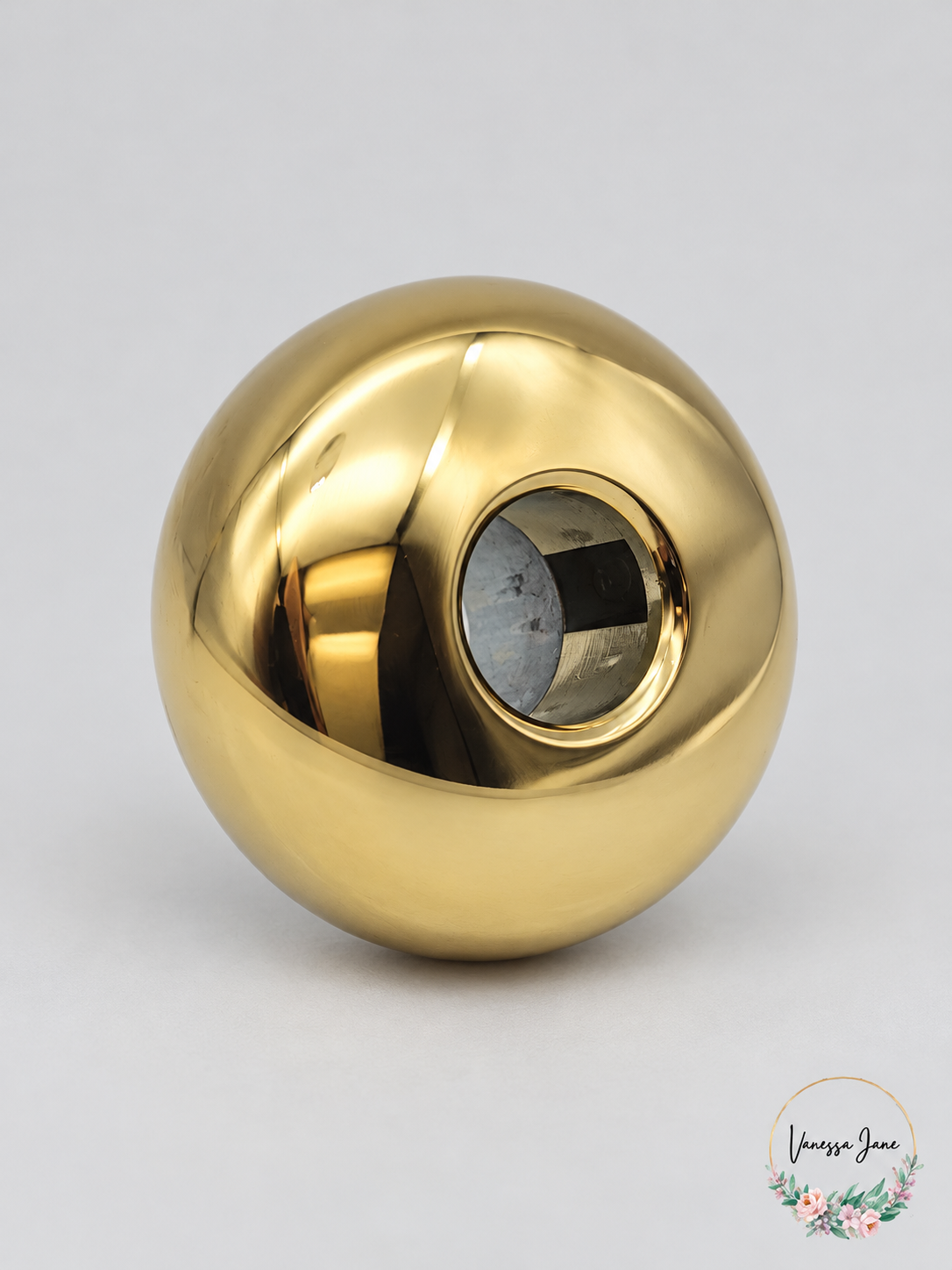 Baldwin Estate 5000.003 Knob with Turning Cylinder Opening – stock photo, Vanessa Jane