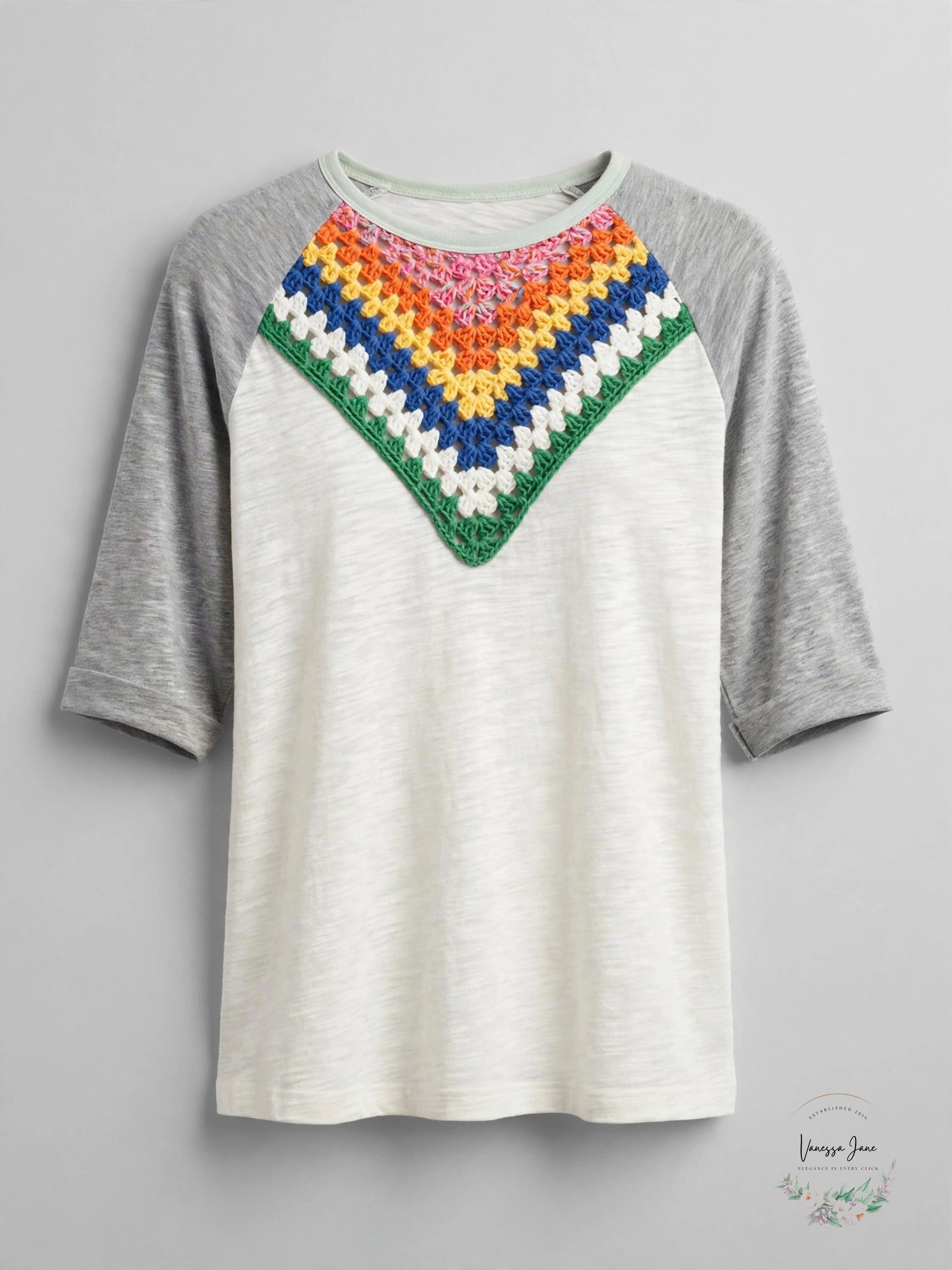 Free People chevron 3/4 sleeve tee stock photo