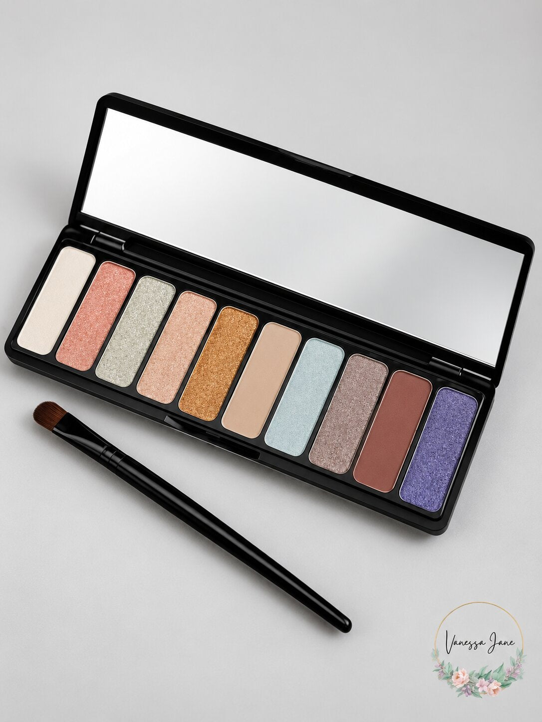 RH Macy 10 Color Galaxy Dust Eyeshadow Palette & Eye Shadow Brush New In Box