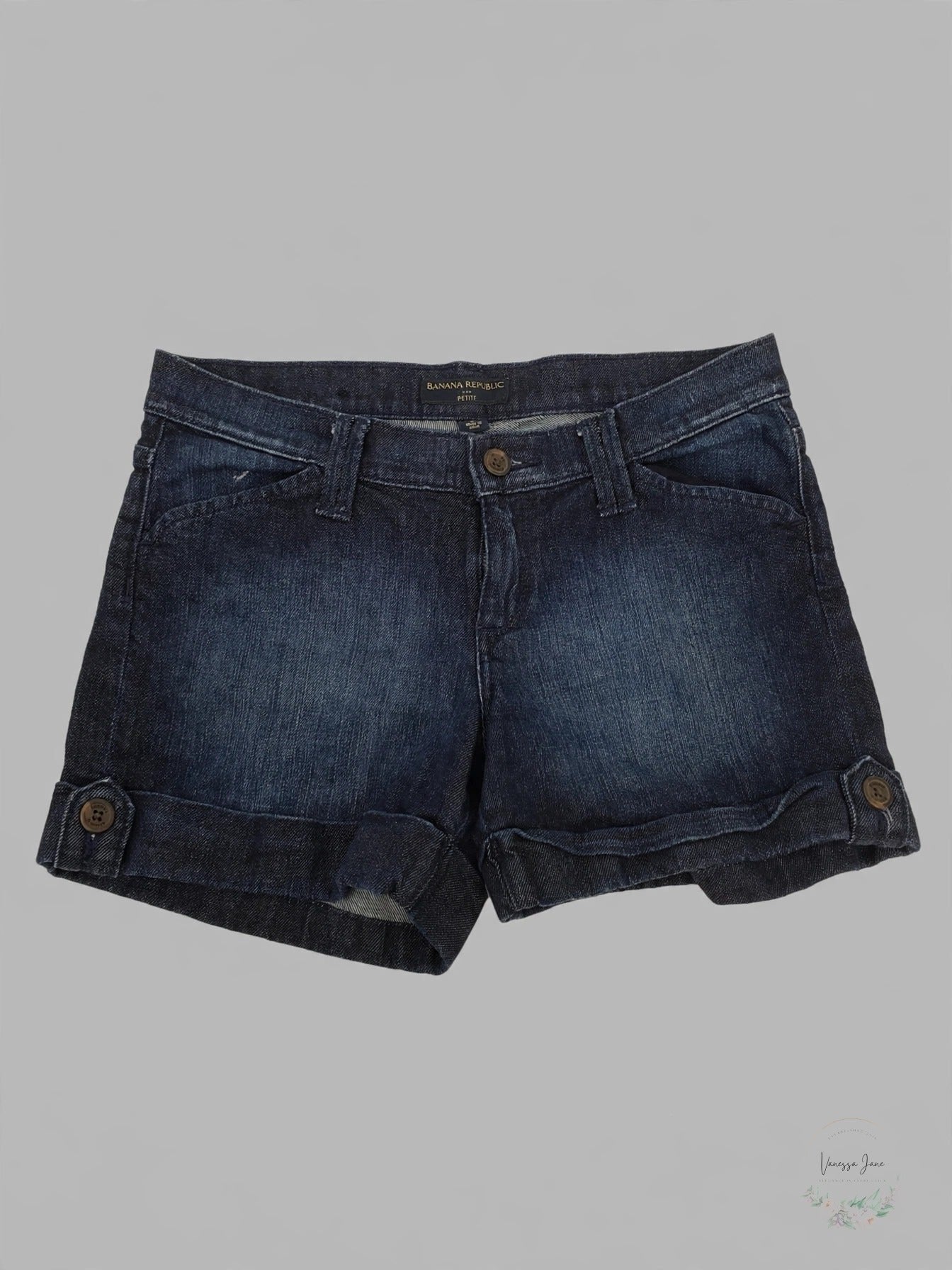 Banana Republic Petites Cuffed Shorts, Size 4