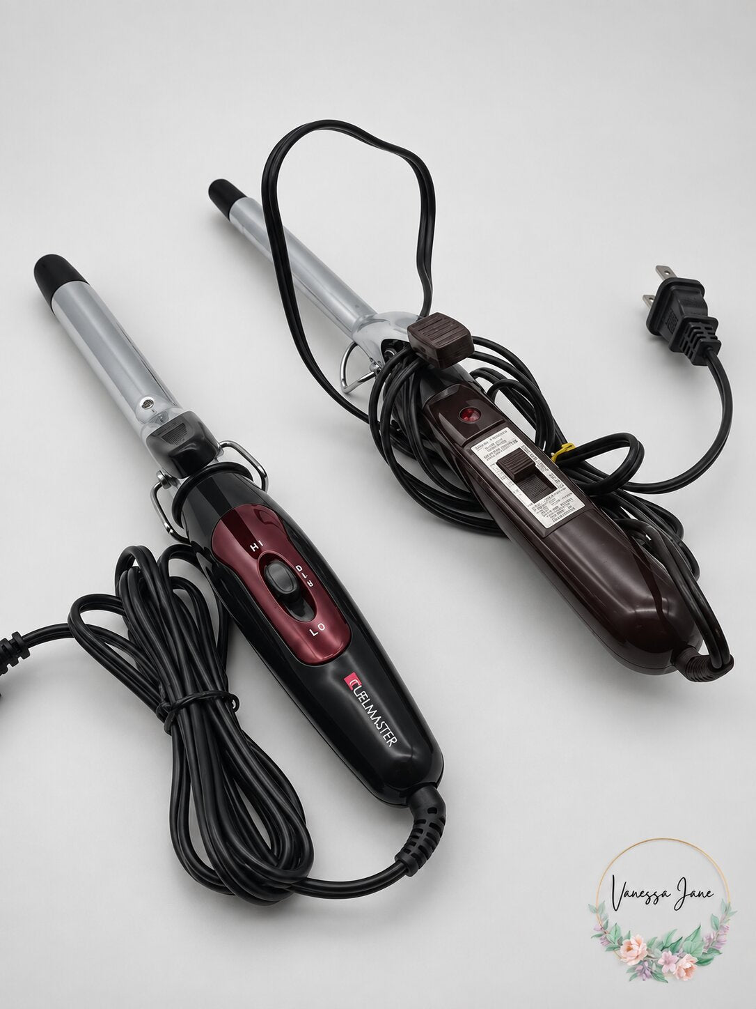 Lot of 2 Curling Irons; Vidal Sassoon, CurlMaster