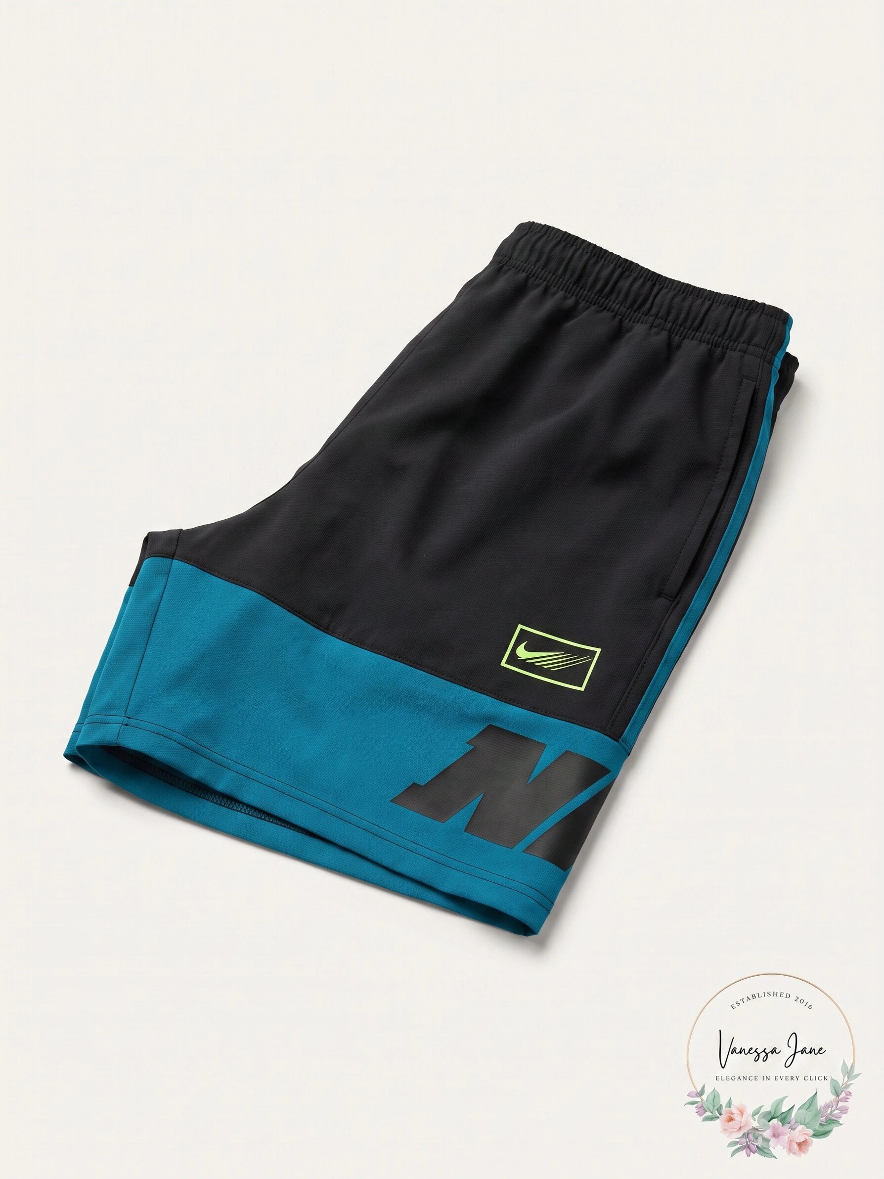 Nike Mens Clash Black Lined Stretch Logo Graphic Classic Fit Wicking Shorts