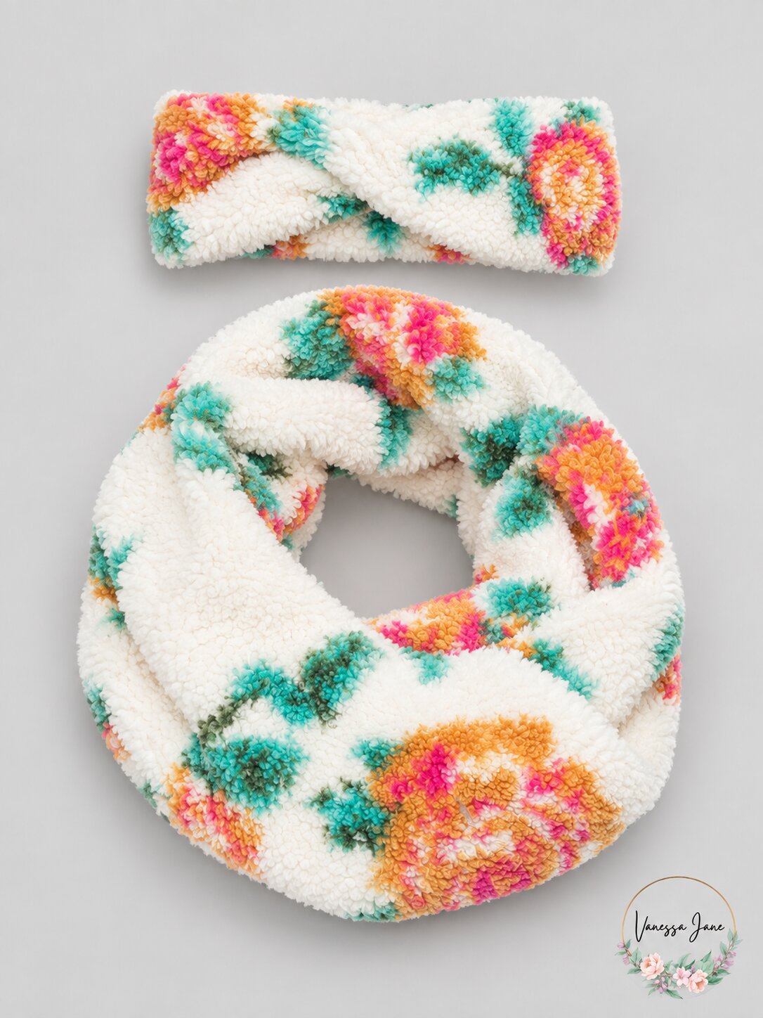 Jenni Womens One Size Twisted Sherpa Cowl Scarf