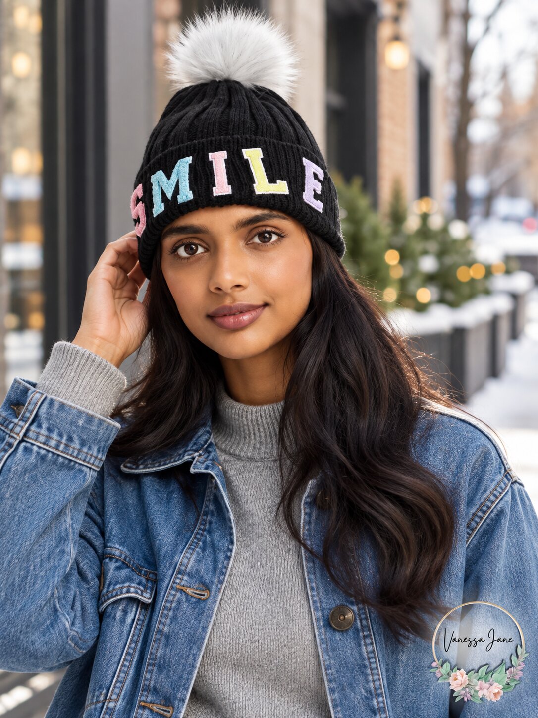 Aqua Pom-Pom Smile Knit Hat, Black, Os