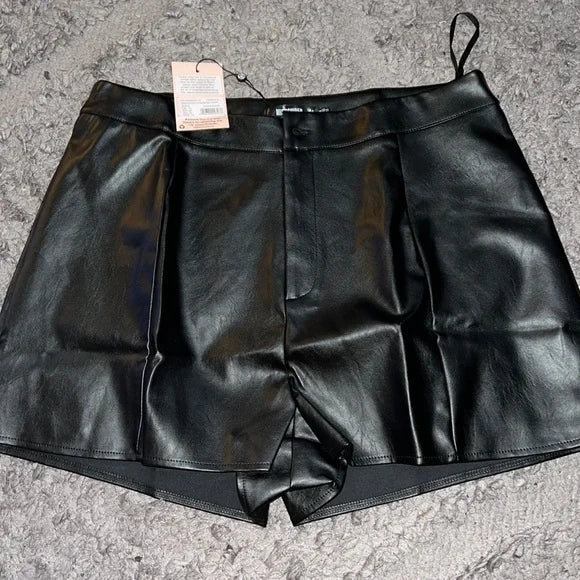 Missguided Black Faux Leather Seam Detail Shorts, Black, Size 6