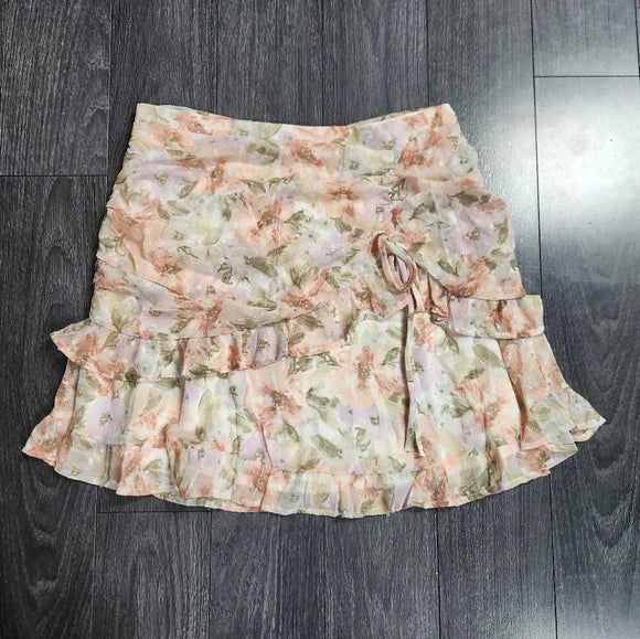 Lulus floral mini skirt, Medium