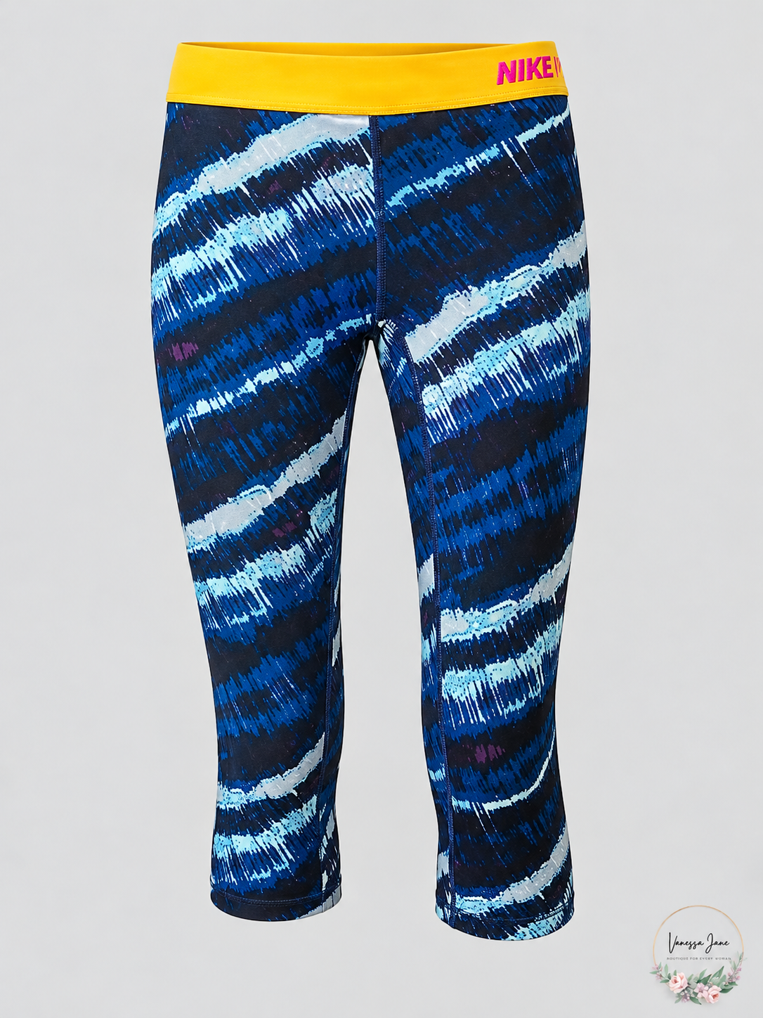 Nike capri leggings stock photo 2026-10-27