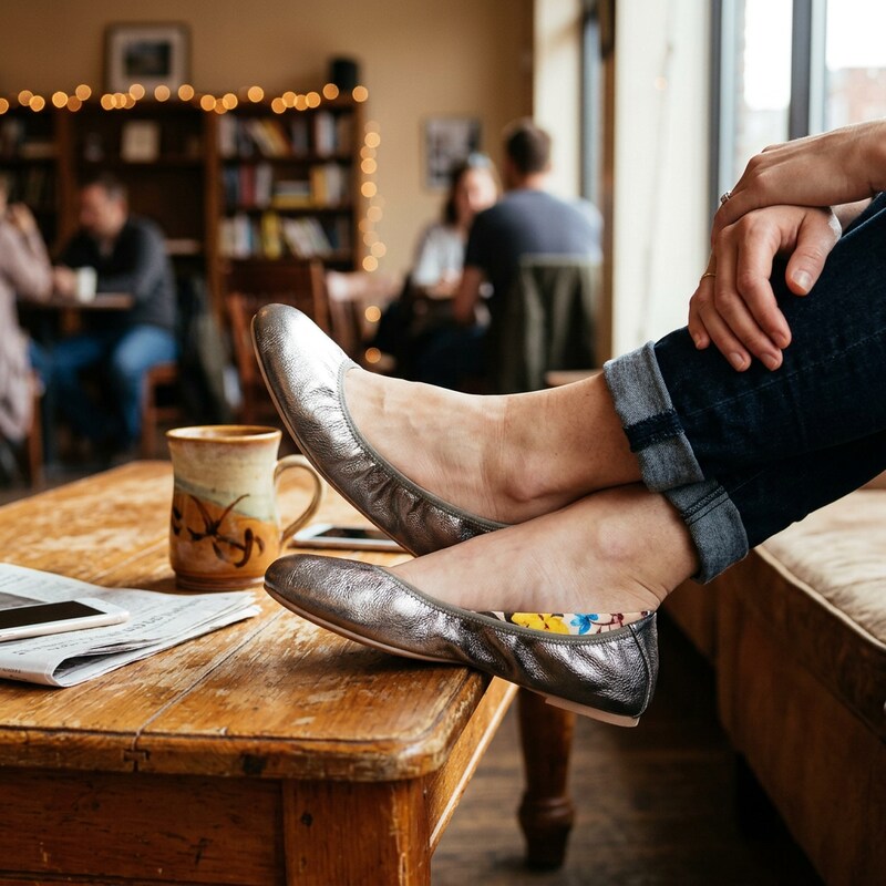 Journee Collection Womens Lindy Flat,Size 10M/Pewter