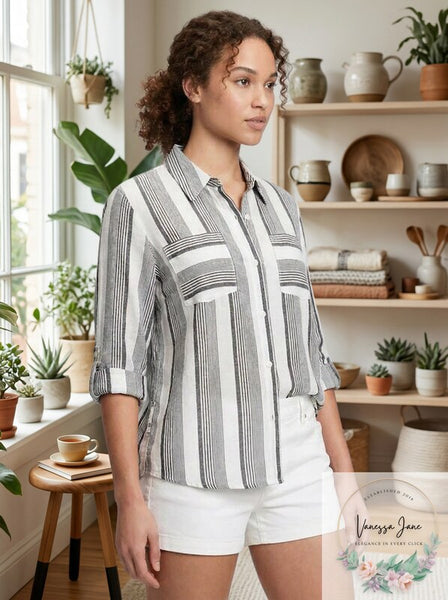 Hippie Rose Juniors Roll-Sleeve Utility Shirt, Size Small