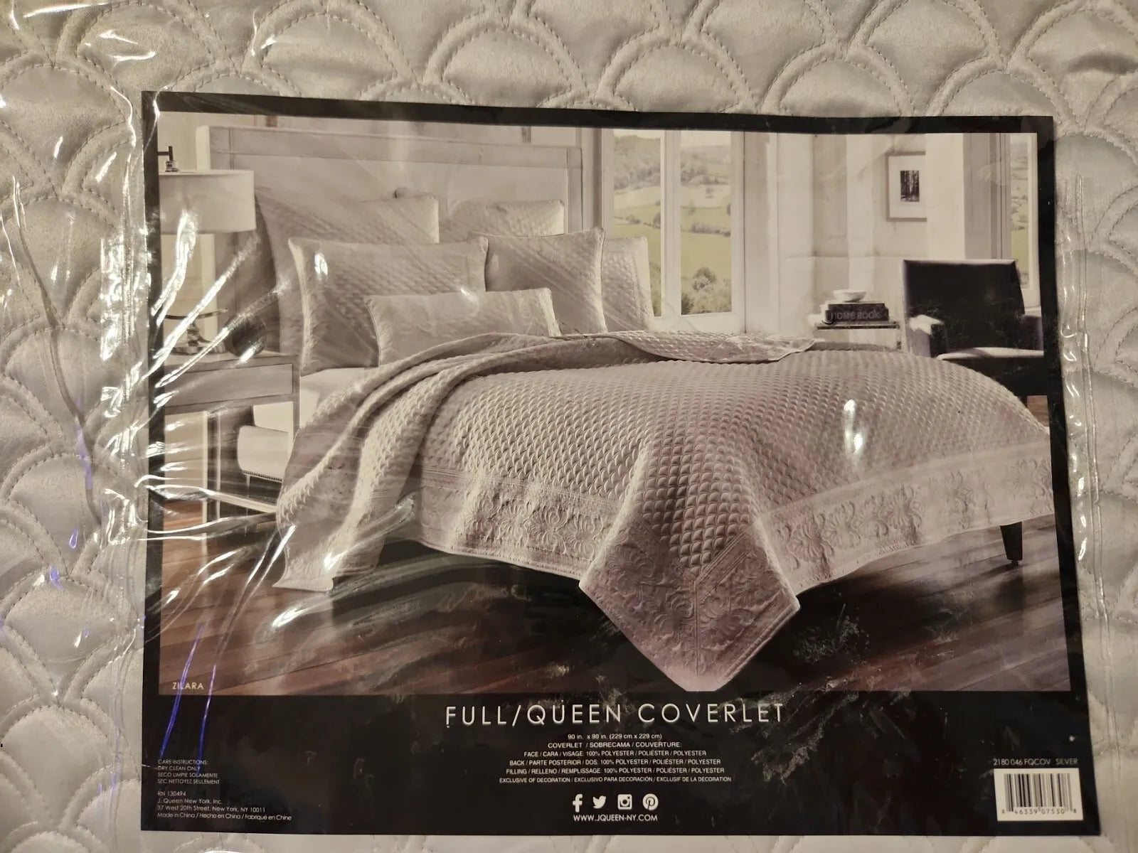 J Queen New York Zilara Silver Full/Queen Coverlet