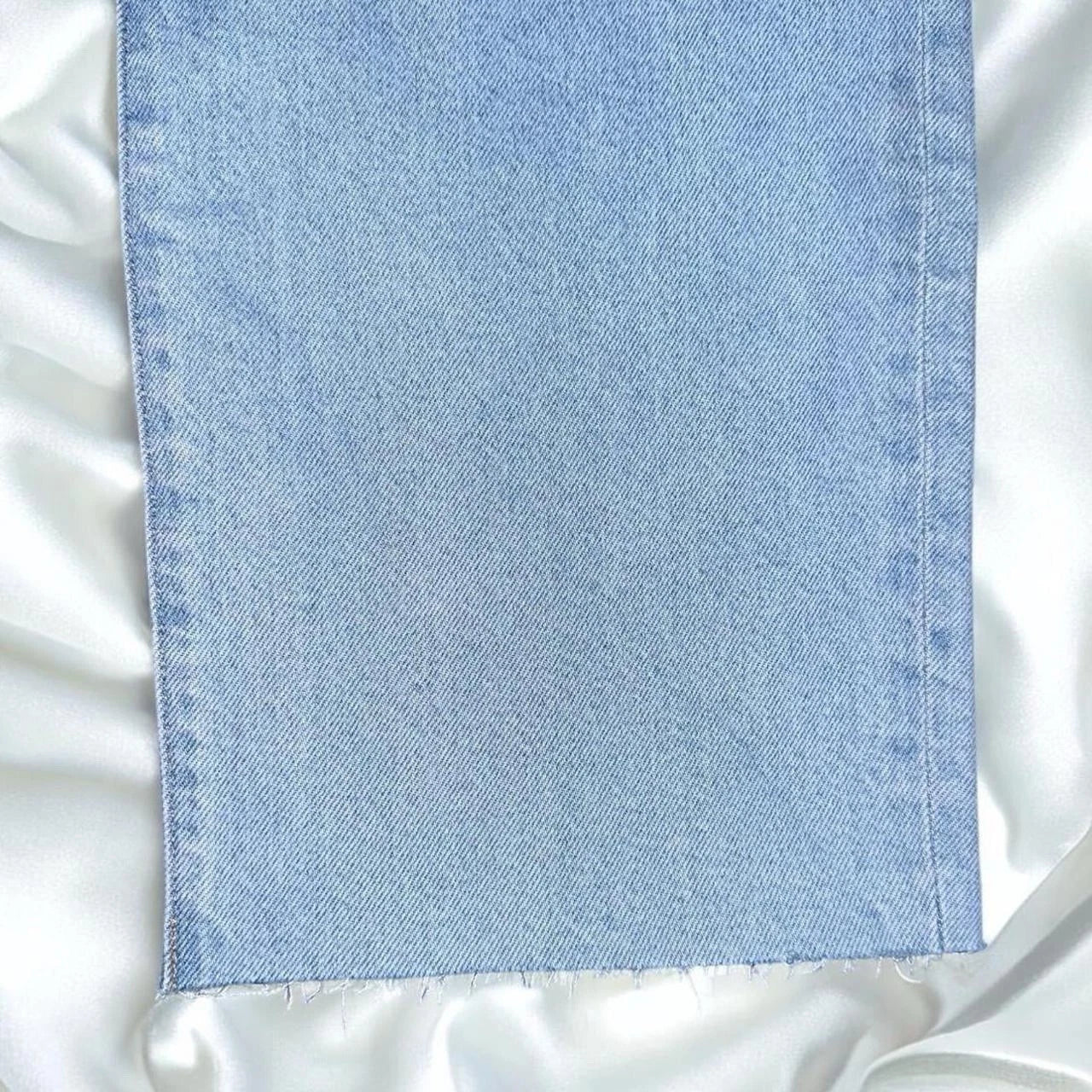 Express High Waisted Satin Waistband Relaxed Ankle Straight Jeans, Size 6