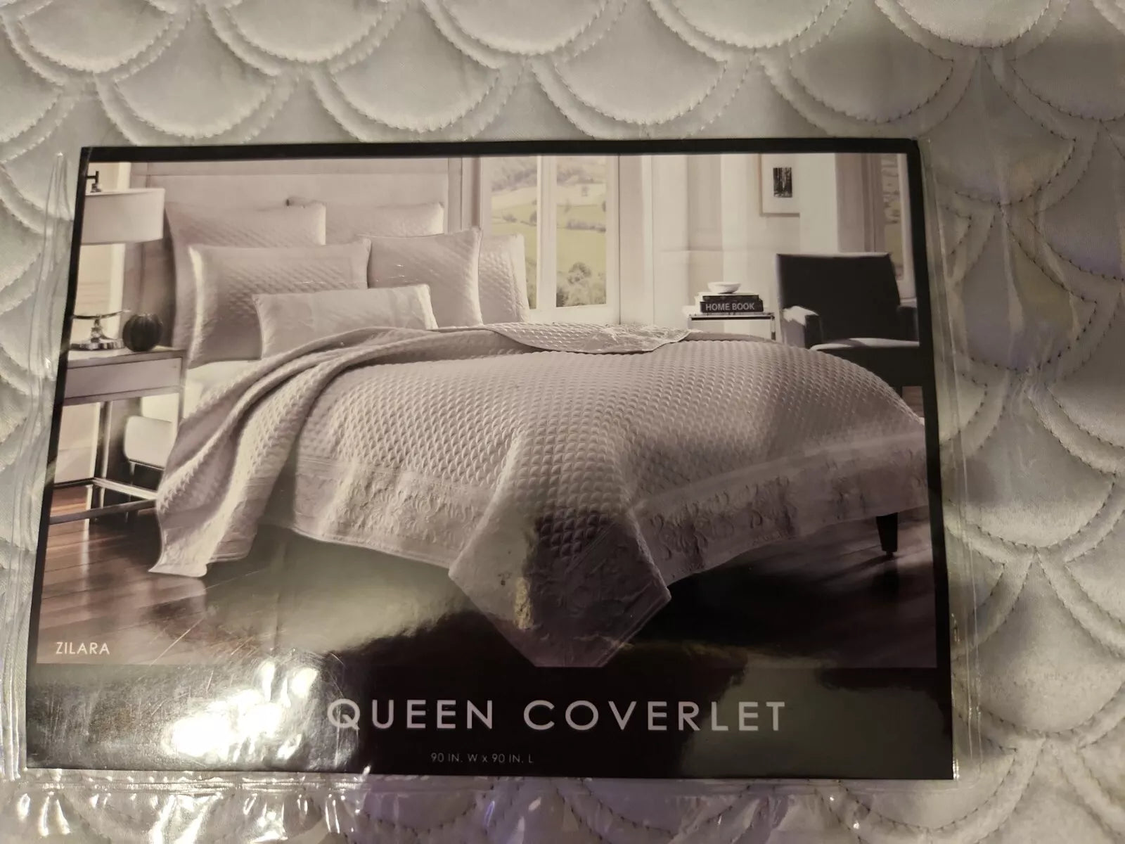 J Queen New York Zilara Silver Full/Queen Coverlet