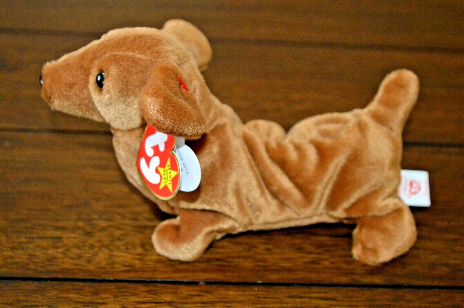 1995 TY Weenie the dog Beanie Baby 4013 MWBMT Rare PVC Pellets 8 errors!