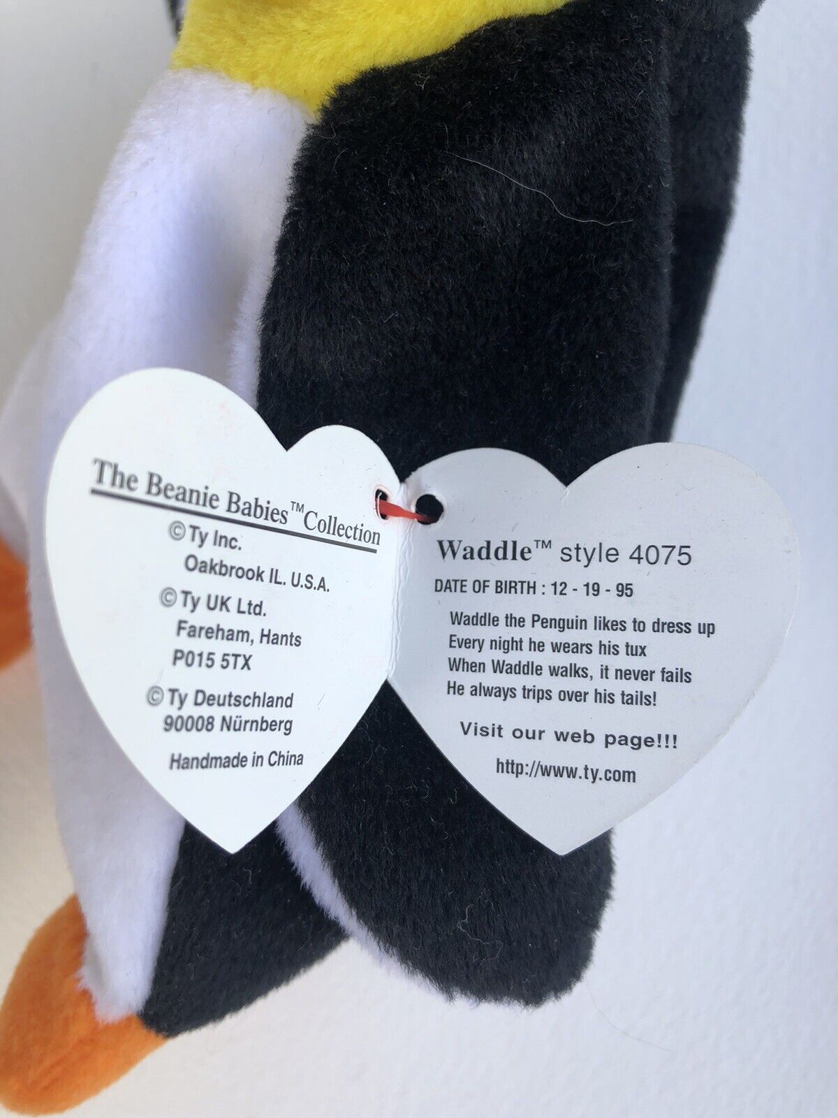 TY Beanie Baby WADDLE the Penguin DOB December 19, 1995 MWMTs