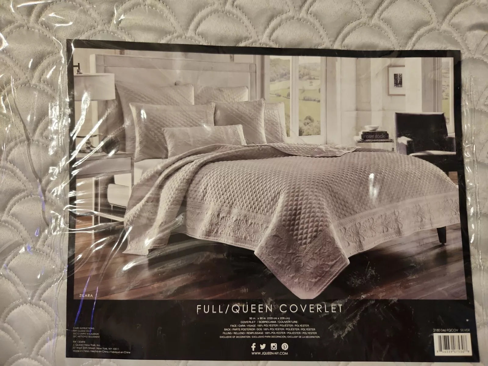 J Queen New York Zilara Silver Full/Queen Coverlet