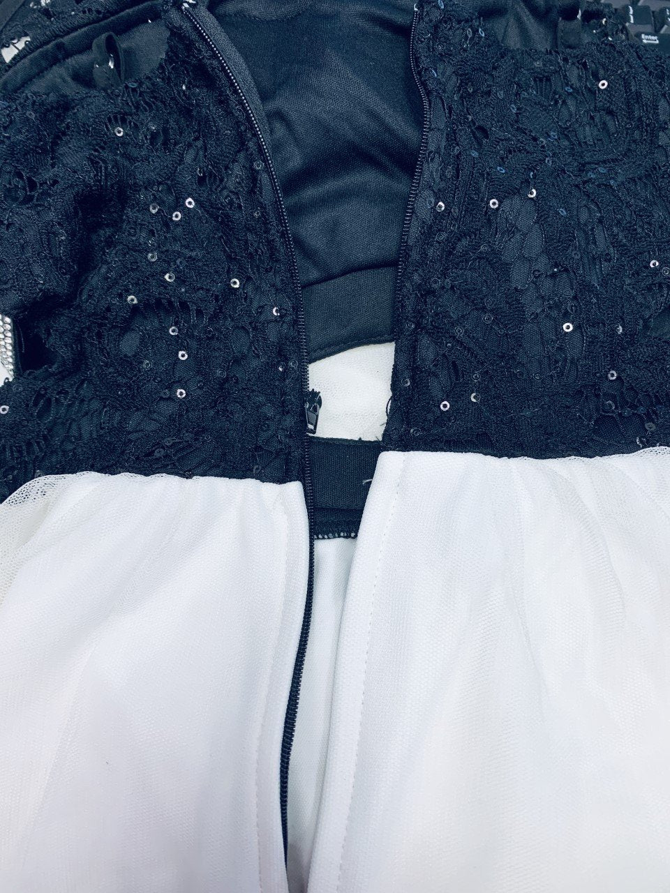 Actual damaged back zipper detail