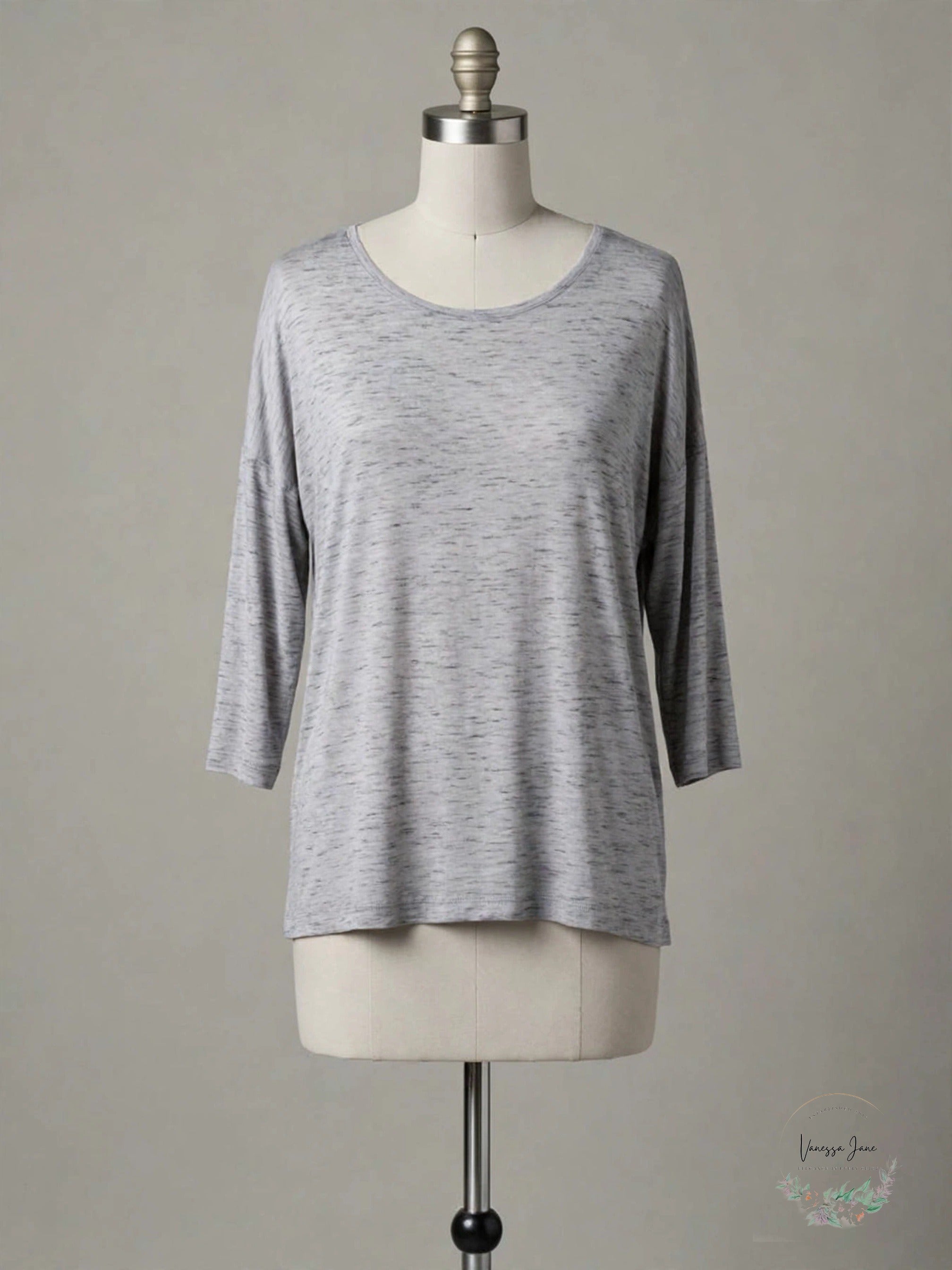 Ideology yoga tee grey stock