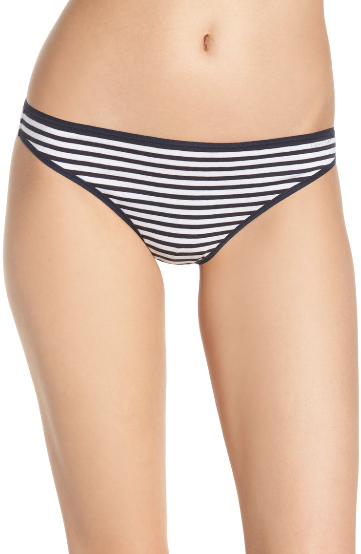 Calvin Klein Women's Cotton Form Thong Underwear QD3643 NEW with TAGS