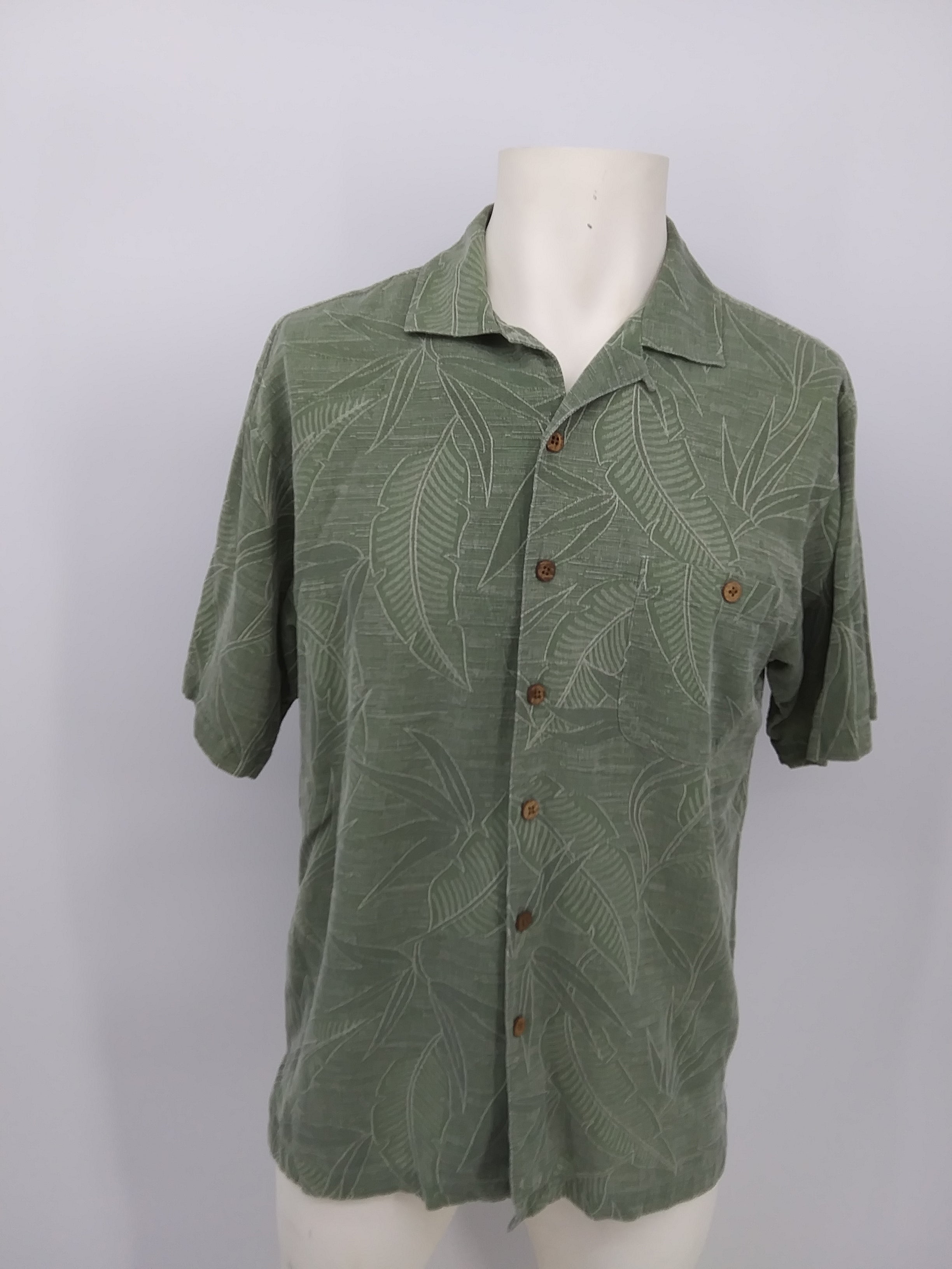 PopScreen Men's Island Shores Short Sleeve Button Front Shirt, Size Medium