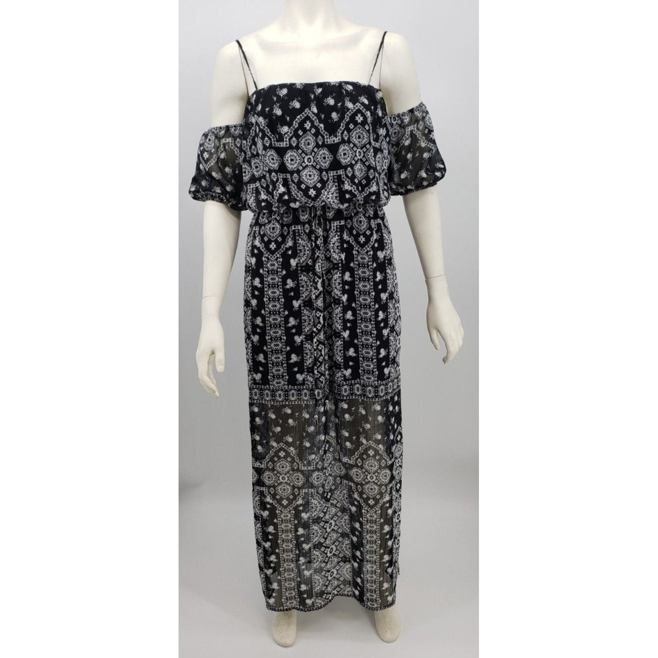 City Triangles Off The Shoulder Maxi Dress, Size Small – Vanessa Jane City Triangles Off The Shoulder Maxi Dress, Size Small – Vanessa Jane