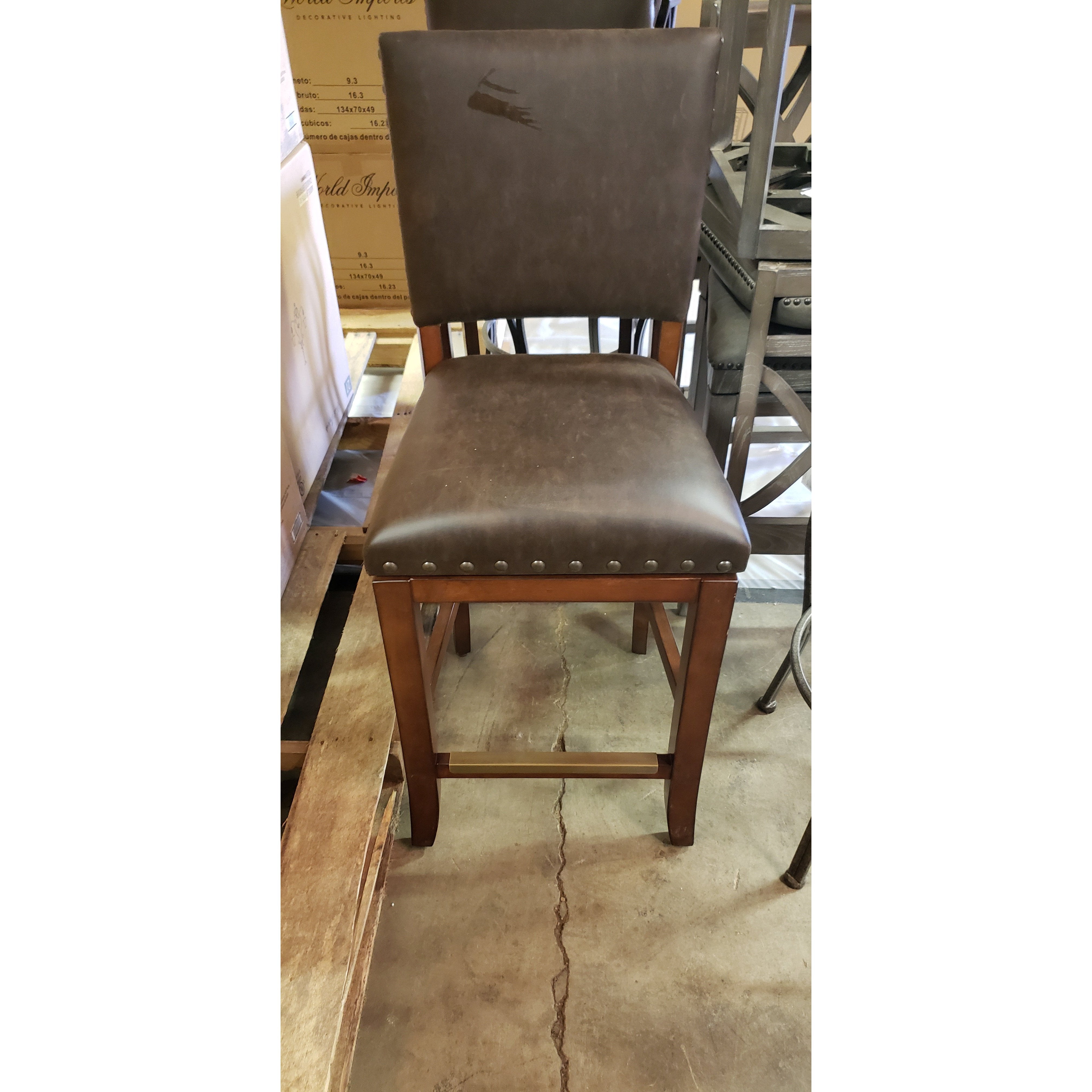 American Heritage Billiards Sutton Swivel Bar Stool