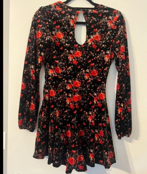 Charlotte Russe Velvet Long Sleeve Deep V-Neck Black Floral Romper, Size Small