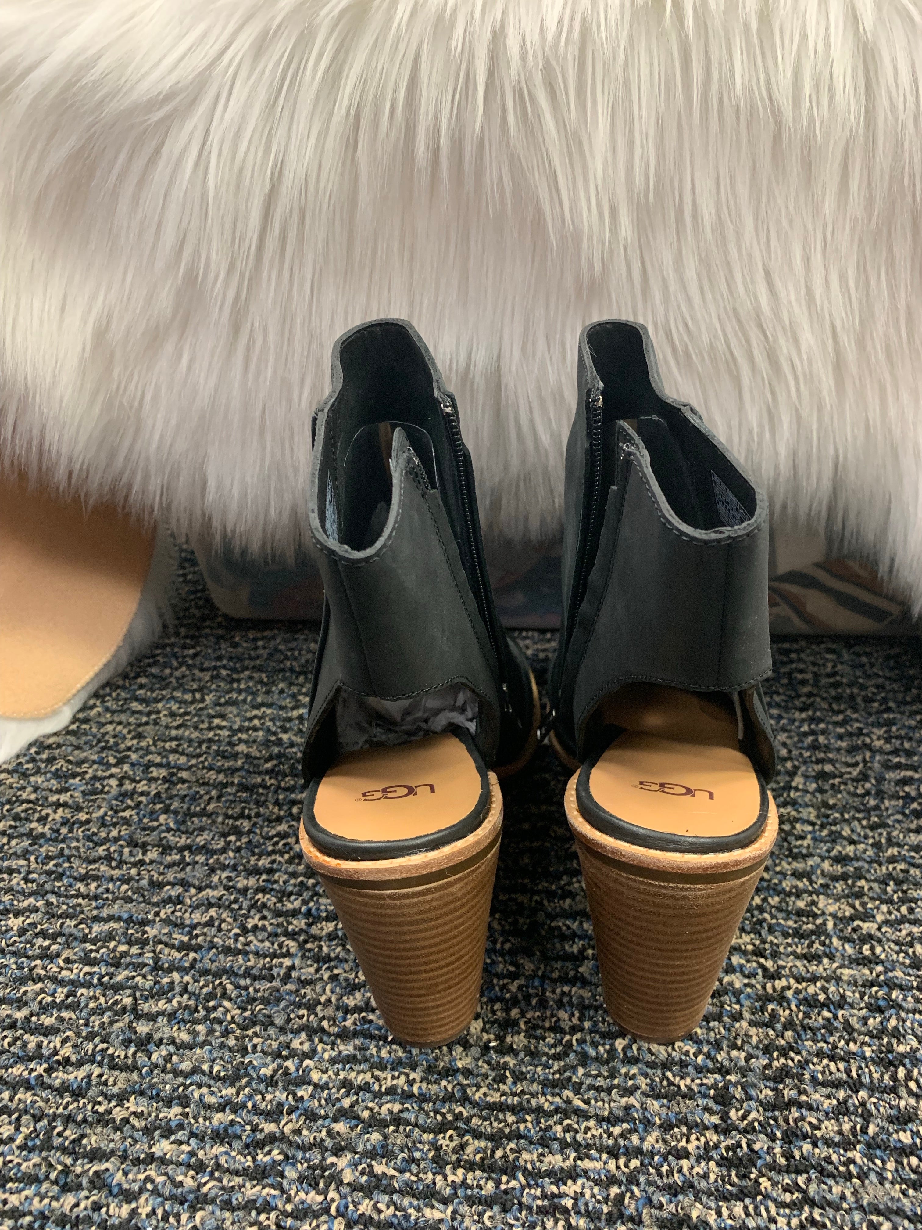 UGG Valencia Peep Toe (Mysterious) High Heels