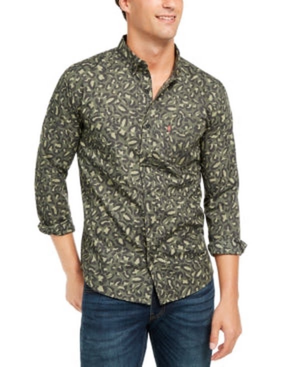 Levi's Mens Animal Print Button-Down Shirt, Size Medium