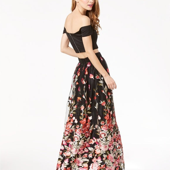 Trixxi Juniors 2-Pc. Off-the-Shoulder Gown