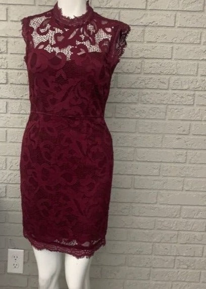 San Souci Wine Lace Bodycon Dress, Size Large