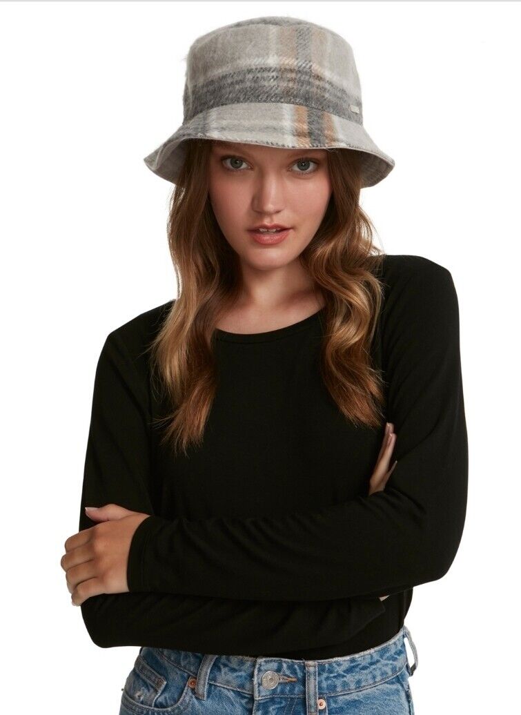 Steve Madden Logo Plate Brushed Bucket Hat